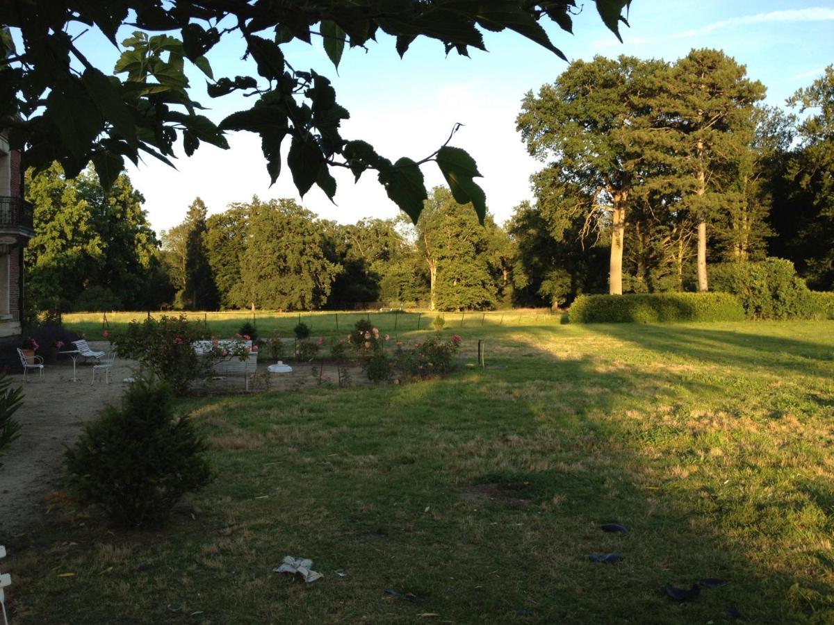 Chateau Le Quesnoy Chevrieres  Εξωτερικό φωτογραφία